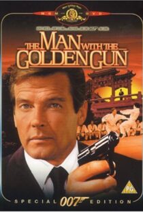 دانلود فیلم The Man with the Golden Gun 197410422-82773001