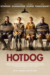 دانلود فیلم Hot Dog 2018102951-805923307