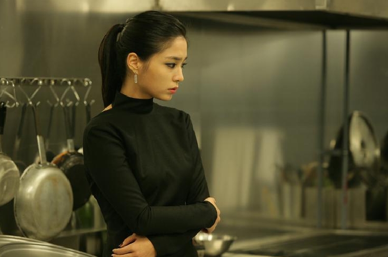 دانلود فیلم کره‌ای Searching for the Elephant 2009